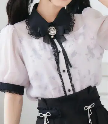 플라워 프린트 쉬폰 블라우스 반팔 ROJITA