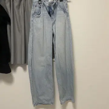 UNIQLO 라이트 블루 배기 커브 청바지 23