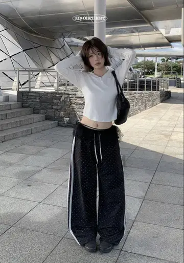 anyonemore 트랙 와이드 팬츠 도트 레이스