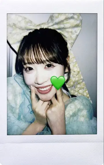 FRUITS ZIPPER 사쿠라이 유이 폴라로이드