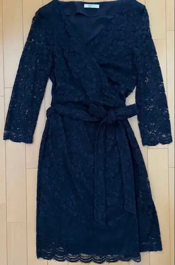 DVF Studio 네이비 레이스 원피스 사이즈