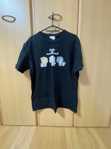 지그재그 산리오 T셔츠