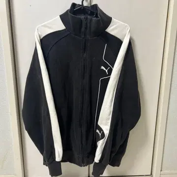 PUMA 블랙 화이트 저지