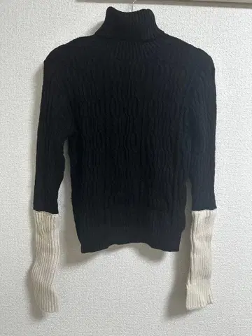 ZARA 여성용 터틀넥 니트 M 사이즈