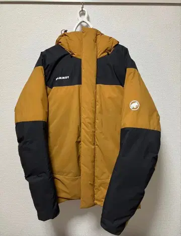 MAMMUT 후드 부착 다운 자켓 브라운/블랙