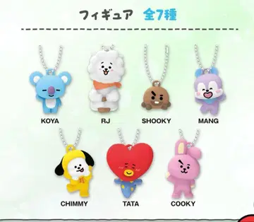 KURA x BT21 키링 전 7종 덤 포함 (캔 배지, 아크릴 스티커)