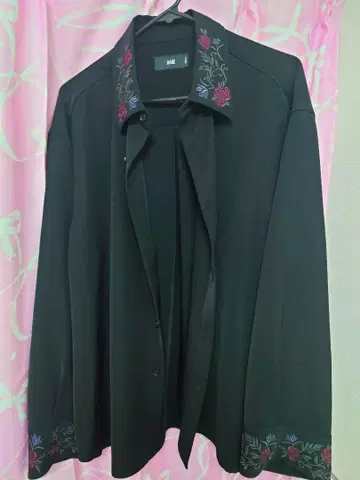 HARE 자수 긴팔 셔츠 블랙
