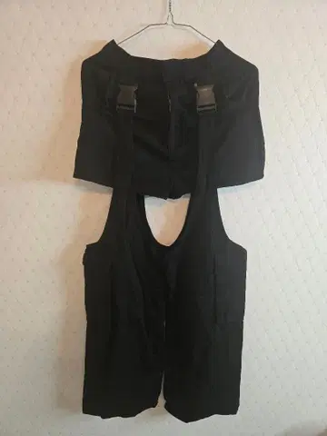 스핀스 컷 아웃 팬츠