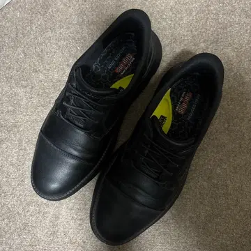 SKECHERS 핸즈프리 스니커즈 남성용 205310 블랙색상