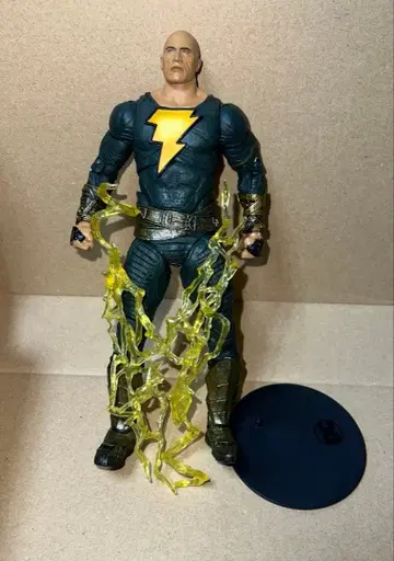 DC 멀티버스 블랙 아담 피규어