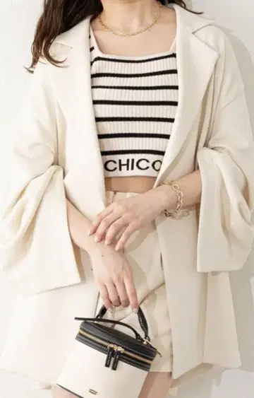 Chico 치코 분또 소매 트임 테일러드 자켓 아이보리 화이트