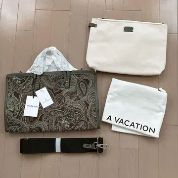 택 포함 새상품 아바케이션 BREAD M 토트백 A VACATION