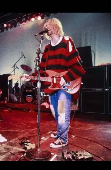 데미지 니트 보더 그런지 커트 코베인 nirvana