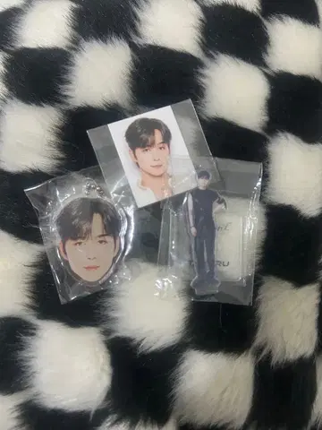 INI XQUARE 캡슐 토이 고토 타케루