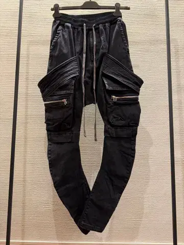A.F ARTEFACT SAROUEL skinny CARGO PANTS
