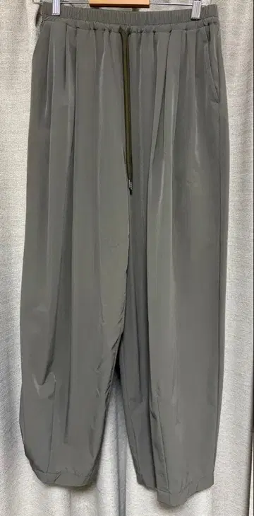 야마다야 grove 와이드 팬츠 카키 허리밴딩 새상품급