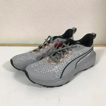 새상품 택 포함 푸마 남성용 스니커즈