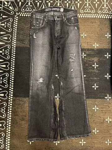 GUESS 블랙 데님 zip 변형 데미지 가공 y2k 멕시코제