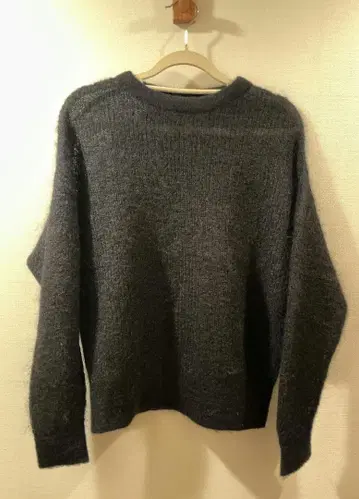 가격 인하 중! 새상품급 uncrave (앙크레이브) 시어 모헤어 니트