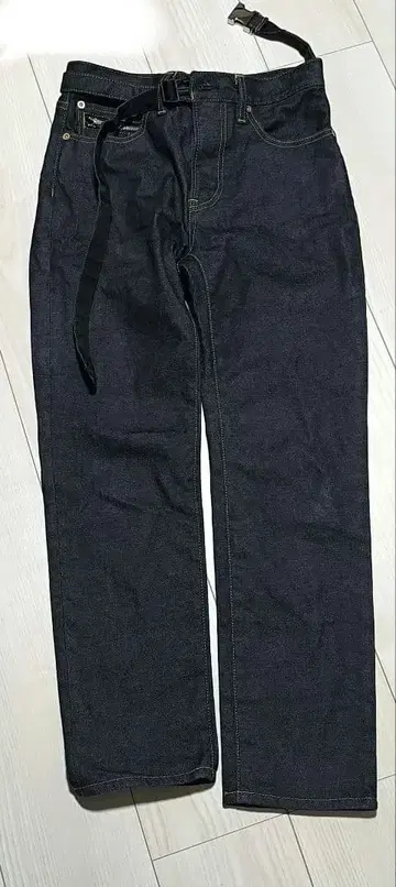 sacai 스트레이트 데님 벨트 포함