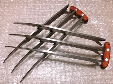 울버린 손톱 클로