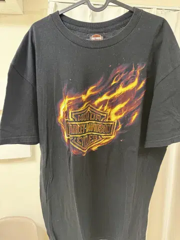 Harley-Davidson T셔츠 블랙 불꽃 디자인