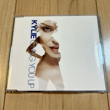 [ 호주반 ] KYLIE MINOGUE [ GIVING YOU UP ]