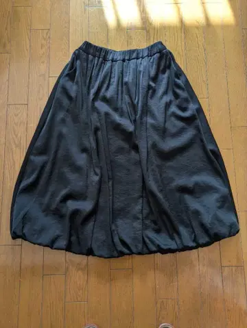 PICCIN 블랙 벌룬 스커트