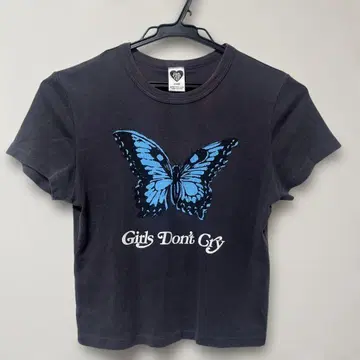 Girls Don't Cry 우먼 butterfly crop top