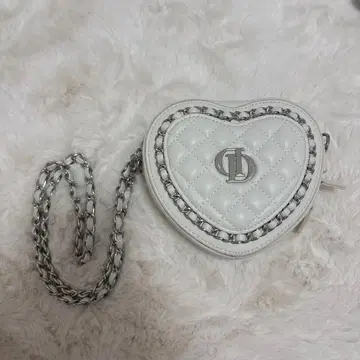 다리치 하트 모티브 미니백 화이트