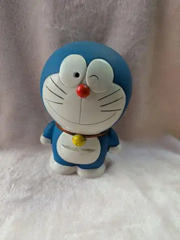 도라에몽 저금통 피규어 1