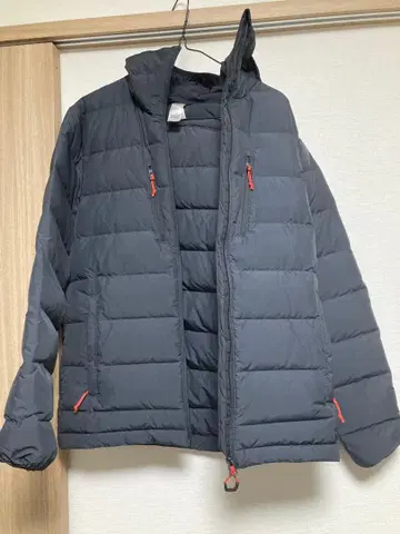 데카트론 FORCLAZ 후드 부착 다운 자켓 다크 그레이