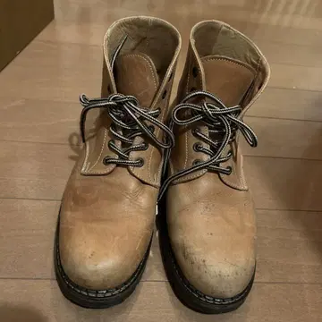베이지 트레드 밑창 부츠 에티오피아 제