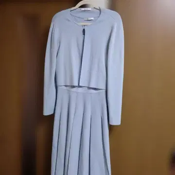 ANAYI 38 라이트 블루 스커트 셋업
