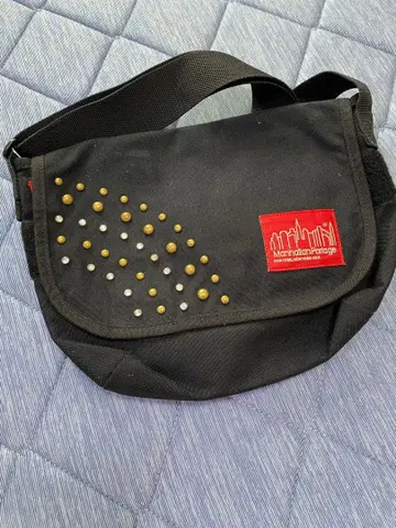 Manhattan Portage 스터드 숄더백