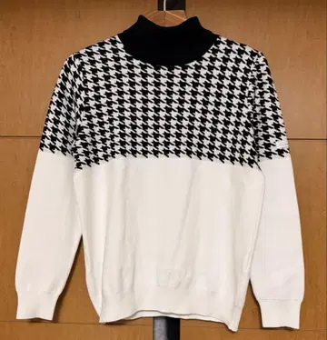 타이틀리스트 하이넥 스웨터 L 사이즈