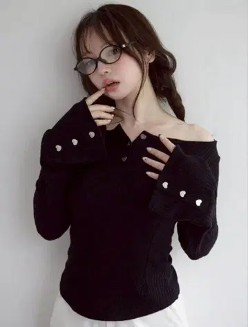 andmary 도로시 하트 탑 블랙