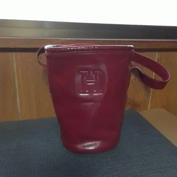 빨간색 가죽 숄더백
