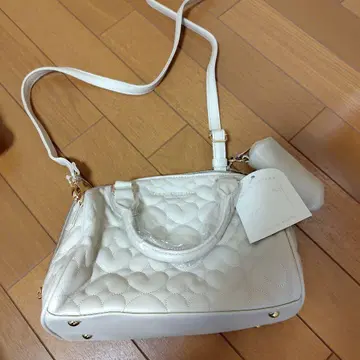 Ange Charme 화이트 숄더백