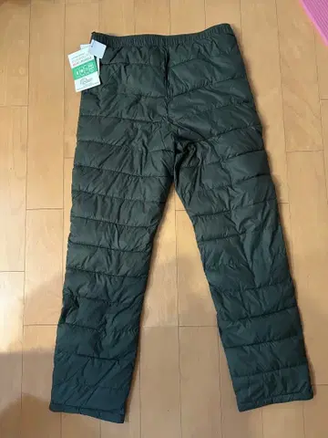 미사용 새상품 카키색 따뜻한 퀼팅 팬츠 M