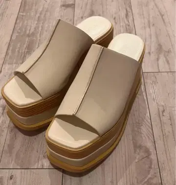 Millefeuille up sandal /AMAIL