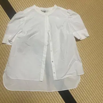 화이트 반팔 셔츠 she tokyo