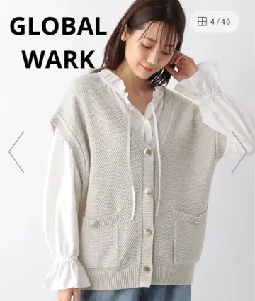 GLOBALWARK 글로벌 워크 깔끔 골드 버튼 베스트 V넥 화이트