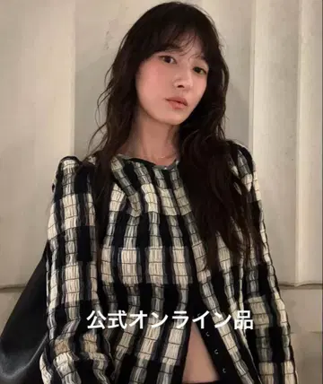CLANE SHIRRING DESIGN BLOUSE