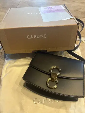 카후네 CAFUNE 숄더백 블랙