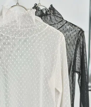 미사용 Spick & Span 도트 튤 하이넥 풀오버