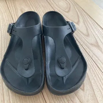 버켄스탁 샌들 기제 블랙