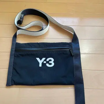 Y-3 숄더백 블랙