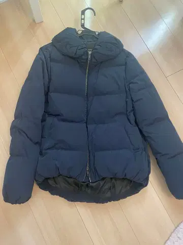 띠어리 다운 자켓