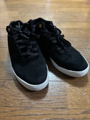 emerica 에머리카 스웨이드 블랙 스케이트 보드화 25.5cm